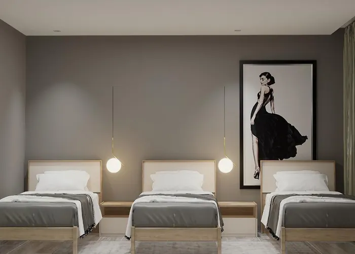 فندق Luxury Rooftop 3*